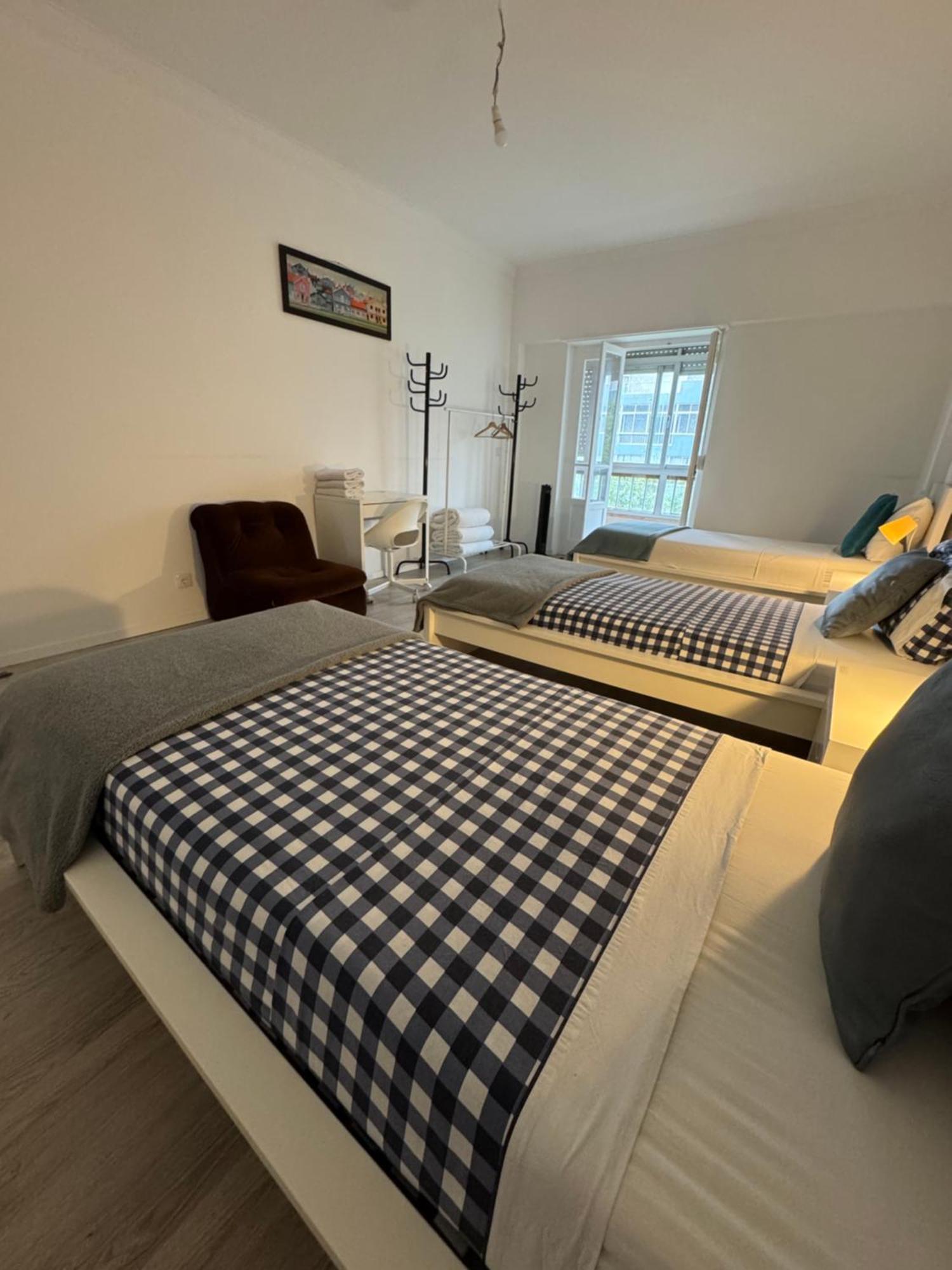 Room Alvalade Lisbon Exterior photo